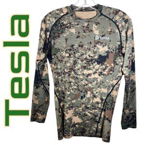 TESLA Long Sleeve Camo Technical Compression Base Layer Athletic Shirt, Size Med